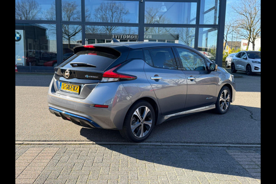 Nissan Leaf Tekna 40 kWh SOH 91%| WARMTEPOMP | BOSE AUDIO | STUUR + STOELVERWARMING VOOR EN ACHTER  | LEDEREN BEKLEDING | 360° CAMERA | DODEHOEKDETECTIE | NETTE COMPLETE AUTO | INCL. 12 MND BOVAG GARANTIE