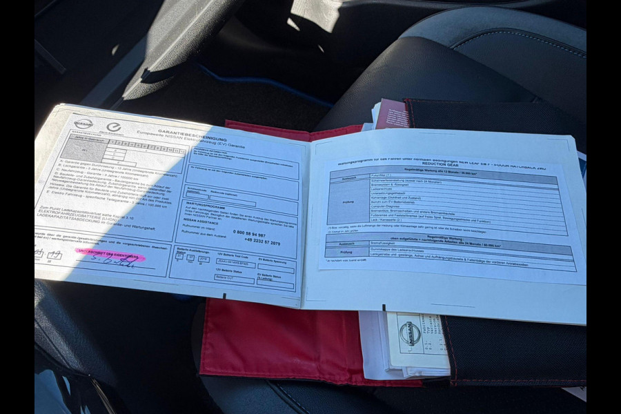 Nissan Leaf Tekna 40 kWh SOH 91%| WARMTEPOMP | BOSE AUDIO | STUUR + STOELVERWARMING VOOR EN ACHTER  | LEDEREN BEKLEDING | 360° CAMERA | DODEHOEKDETECTIE | NETTE COMPLETE AUTO | INCL. 12 MND BOVAG GARANTIE