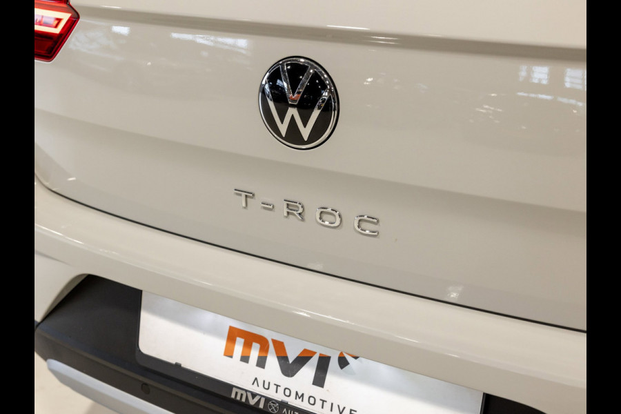 Volkswagen T-Roc 1.5 TSI Goal Edition / 150pk / Stoelverwarming / Dodehoek assistent / Parkeer assistent /