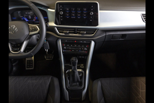 Volkswagen T-Roc 1.5 TSI Goal Edition / 150pk / Stoelverwarming / Dodehoek assistent / Parkeer assistent /