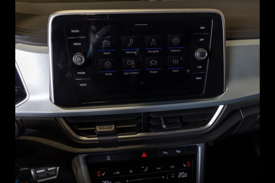 Volkswagen T-Roc 1.5 TSI Goal Edition / 150pk / Stoelverwarming / Dodehoek assistent / Parkeer assistent /