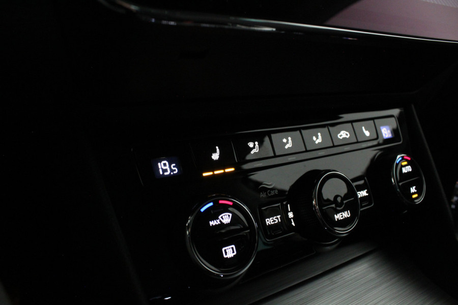 Škoda Superb Combi 2.0 TDI Business Edition Automaat/Camera/Adaptive Cruise Control (ACC)...