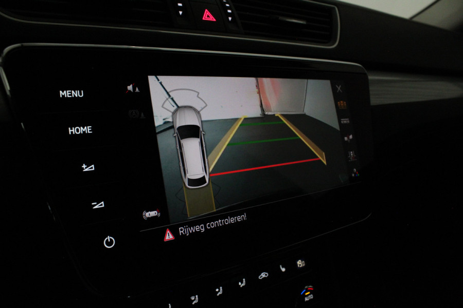 Škoda Superb Combi 2.0 TDI Business Edition Automaat/Camera/Adaptive Cruise Control (ACC)...