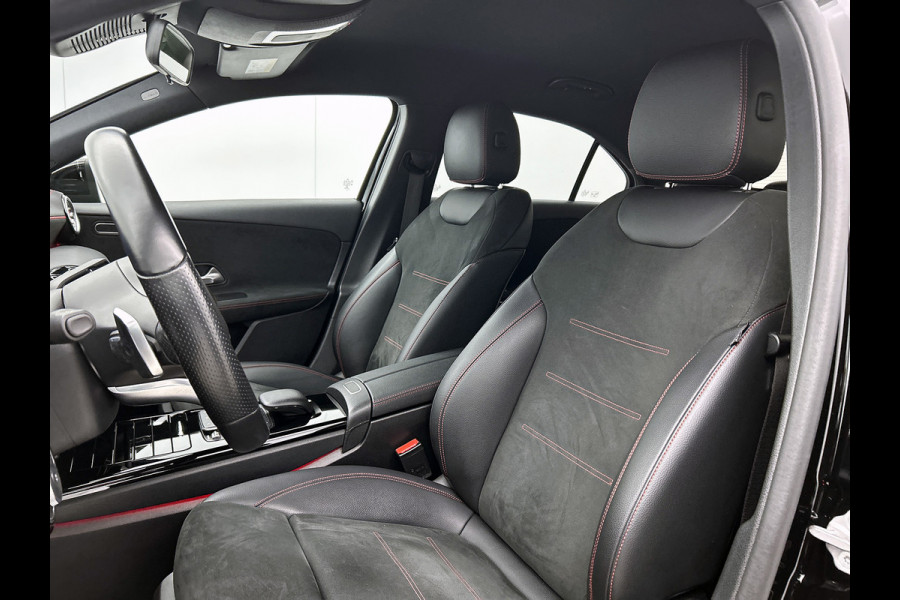 Mercedes-Benz A-Klasse 250 e Business Solution AMG Limited (Goed OnderH, SfeerV, Carplay, Lane Assist, Navi, StoelV, Etc)