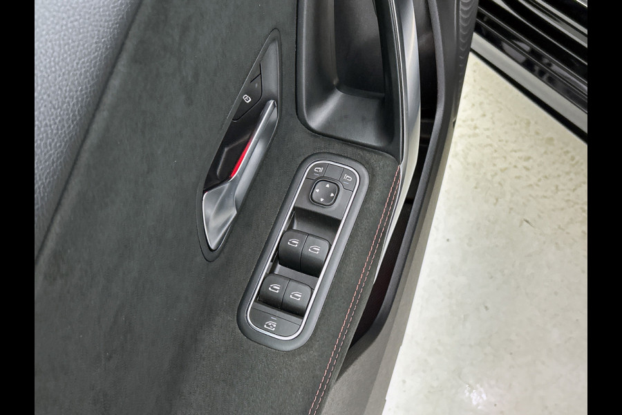 Mercedes-Benz A-Klasse 250 e Business Solution AMG Limited (Goed OnderH, SfeerV, Carplay, Lane Assist, Navi, StoelV, Etc)