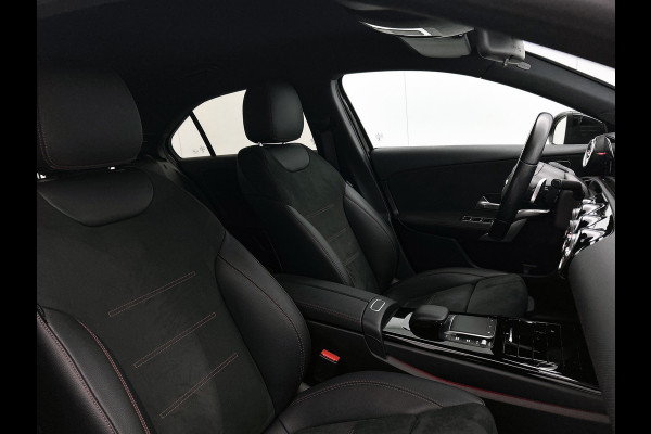 Mercedes-Benz A-Klasse 250 e Business Solution AMG Limited (Goed OnderH, SfeerV, Carplay, Lane Assist, Navi, StoelV, Etc)
