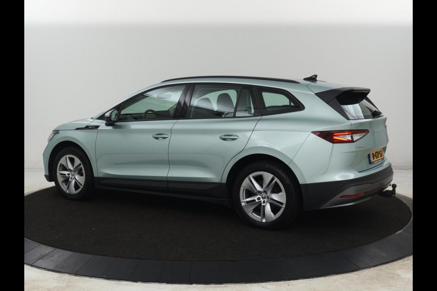 Škoda ENYAQ iV 60 | Trekhaak | Carplay | Camera | Half leder | Navigatie | Parkeerhulp | Sfeerverlichting | Cruise control | Full LED | 19'' | Climate control