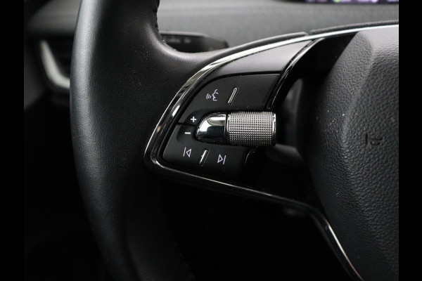 Škoda ENYAQ iV 60 | Trekhaak | Carplay | Camera | Half leder | Navigatie | Parkeerhulp | Sfeerverlichting | Cruise control | Full LED | 19'' | Climate control