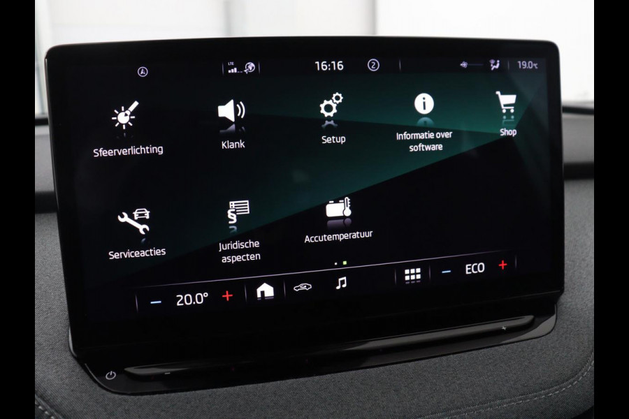 Škoda ENYAQ iV 60 | Trekhaak | Carplay | Camera | Half leder | Navigatie | Parkeerhulp | Sfeerverlichting | Cruise control | Full LED | 19'' | Climate control