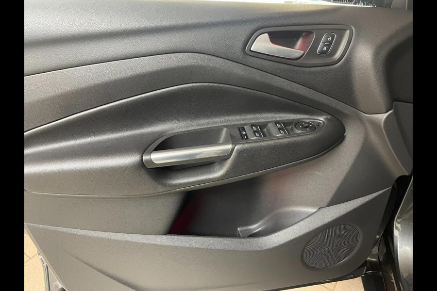 Ford Kuga 1.5 EcoBoost ST Line 150PK AIRCO CLIMA NAVI CRUISE PANO STOELVERW TREKHAAK 2000KG SPOILERS ZWARTE VELGEN NIEUWSTAAT