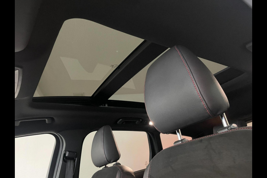 Ford Kuga 1.5 EcoBoost ST Line 150PK AIRCO CLIMA NAVI CRUISE PANO STOELVERW TREKHAAK 2000KG SPOILERS ZWARTE VELGEN NIEUWSTAAT