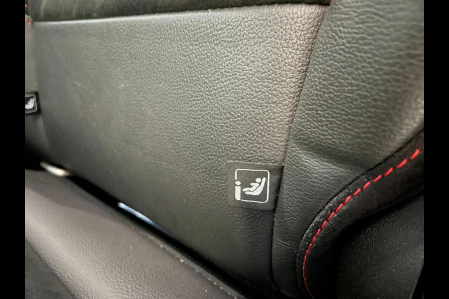 Ford Kuga 1.5 EcoBoost ST Line 150PK AIRCO CLIMA NAVI CRUISE PANO STOELVERW TREKHAAK 2000KG SPOILERS ZWARTE VELGEN NIEUWSTAAT