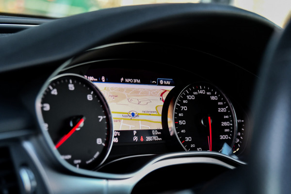 Audi A6 Avant 1.8 TFSI ultra 3x S-Line. 1e Eigenaar, BTW, Matrix, PDC, Cruise!