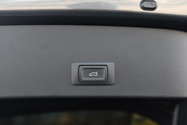 Audi A6 Avant 1.8 TFSI ultra 3x S-Line. 1e Eigenaar, BTW, Matrix, PDC, Cruise!