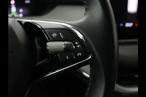 Škoda ENYAQ iV 60 | Warmtepomp | Stoelverwarming | Camera | Keyless | Carplay | Navigatie | Half leder | Full LED | Cruise control | Parkeerhulp | Sfeerverlichting