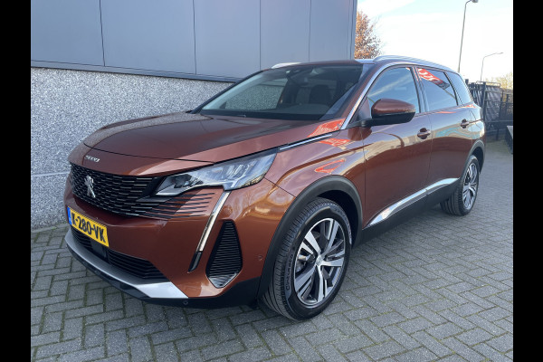 Peugeot 5008 1.2 PureTech Blue Lease Allure 7 Persoons - Airco - Achteruitrijcamera - Navigatiesysteem - Trekhaak - Cruise control - Parkeersensoren voor en achter - Licht metalen velgen 19 inch - Led verlichting - Stuur multifunctioneel - Mistlampen voor - Radio - Regensensor - Rijstrooksensor - Stuur leder