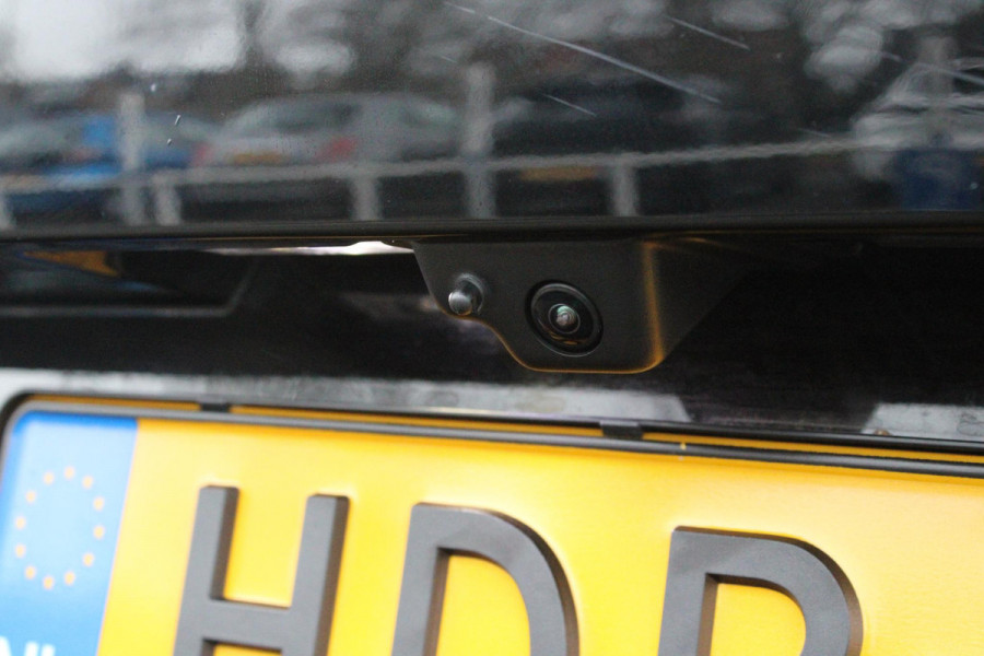 Peugeot 308 SW 1.2 130PK AUTOMAAT GT PACK BUSINESS | ELEKTRISCHE STOEL MET GEHEUGEN FUNCTIE | STOEL/STUUR VERWARMING | ELEKTRISCHE ACHTERKLEP | 360° CAMERA | KEYLESS ENTRY/START | ADAPTIVE CRUISE CONTROL | 19" LICHTMETALEN VELGEN | DRAADLOZE TELEFOONLADER | DRAADLOZE APPLE CARPLAY/ANDROID AUTO | NAVIGATIE | ALCANTARA BEKLEDING | DAB+ RADIO | DODEHOEK DETECTIE | VERWARMBARE VOORRUIT |