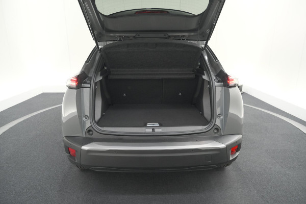 Peugeot e-2008 EV GT 50 kWh | 3 Fase Laadfunctie | Schuif-/Kanteldak | Alcantara Pakket | Camera | Apple Carplay