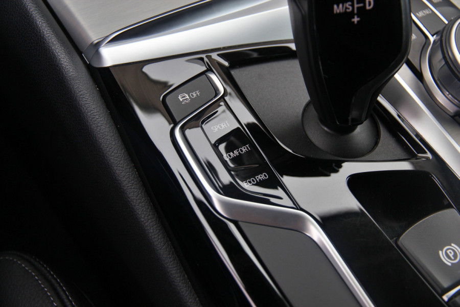 BMW 5 Serie 530i Executive | Head-up | Standkachel | Carplay