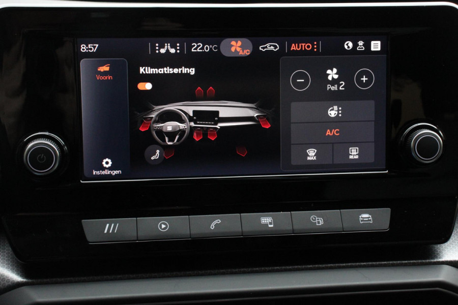 Seat Leon Sportstourer 1.5 eTSI 150pk DSG Style | Navigatie | Apple | Carplay/Android Auto | Parkeersensor achter | Adaptive Cruise Control | Stoelverwarming