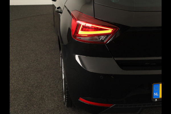 Seat Ibiza 1.0 TSI Style Business Intense 95 pk | Navigatie | Parkeersensoren | Achteruitrijcamera | Cruise control |