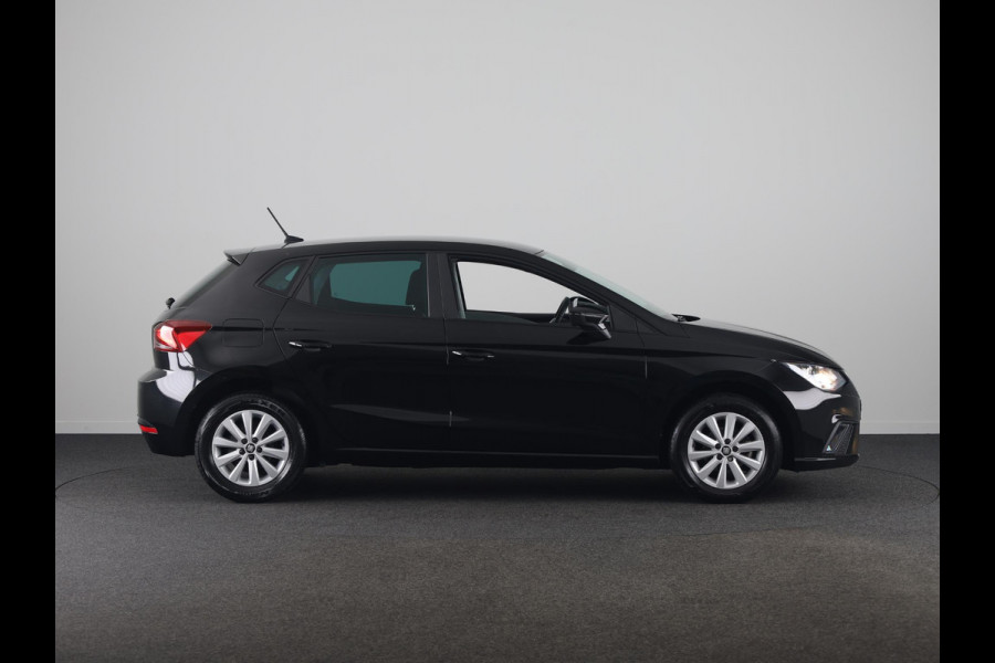 Seat Ibiza 1.0 TSI Style Business Intense 95 pk | Navigatie | Parkeersensoren | Achteruitrijcamera | Cruise control |