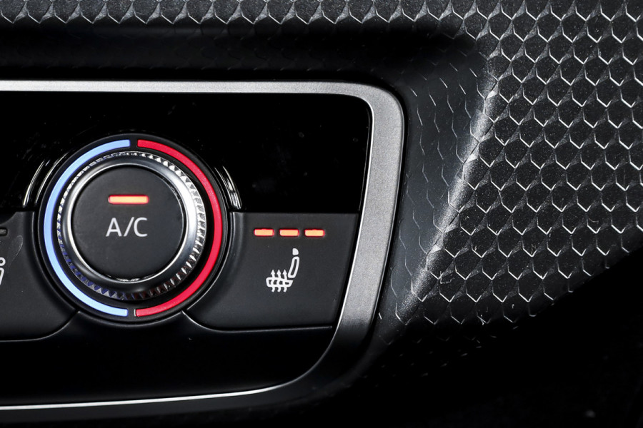 Audi A1 Sportback 25 TFSI 95 PK S edition - Automaat | S-Line | Sonos Audio | Dig.Cockpit | Cruise | PDC | App.Connect | Auto.Airco | LM 17" |