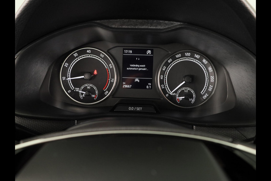 Škoda SCALA 1.0 TSI Ambition 110pk | Verlengde garantie | Navigatie via app | Cruise controle | Airconditioning | 16 inch Lichtmetalen velgen |