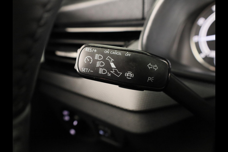 Škoda SCALA 1.0 TSI Ambition 110pk | Verlengde garantie | Navigatie via app | Cruise controle | Airconditioning | 16 inch Lichtmetalen velgen |