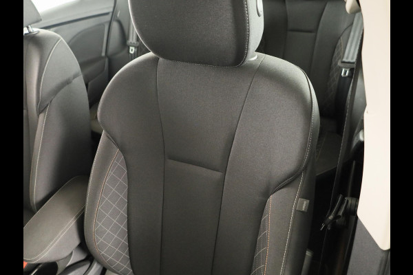 Škoda SCALA 1.0 TSI Ambition 110pk | Verlengde garantie | Navigatie via app | Cruise controle | Airconditioning | 16 inch Lichtmetalen velgen |