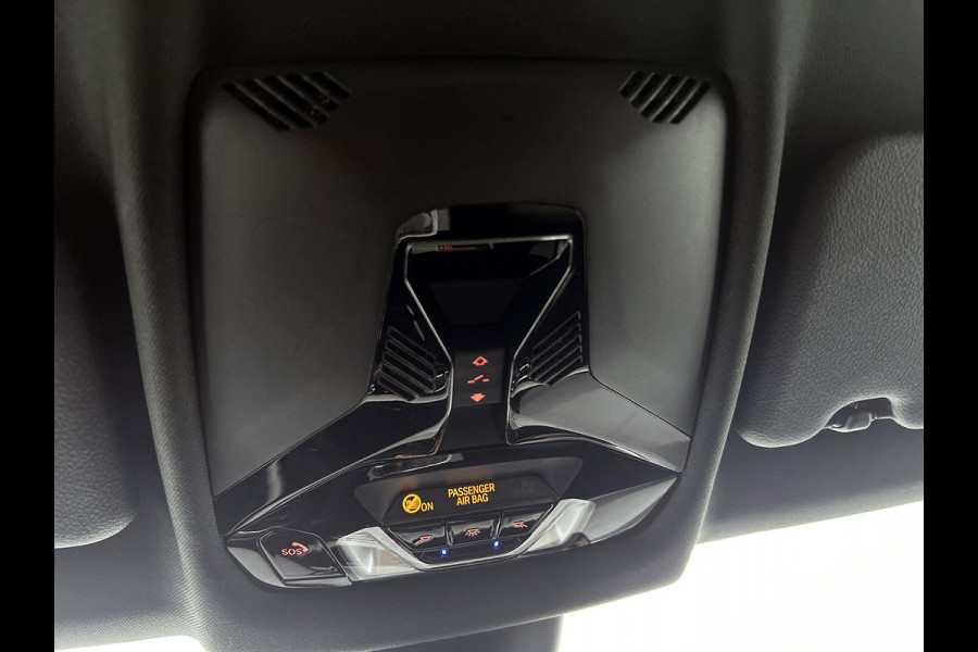 BMW 2 Serie Gran Coupé 220i M-sport Business Edition Plus(NL-auto, Dealer OndH, Panorama, Schaalstoelen, Stoelv, Camera, PDC V+A)