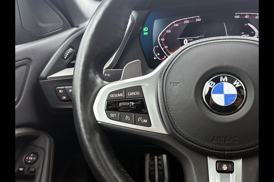 BMW 2 Serie Gran Coupé 220i M-sport Business Edition Plus(NL-auto, Dealer OndH, Panorama, Schaalstoelen, Stoelv, Camera, PDC V+A)