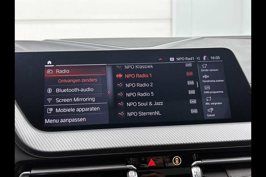 BMW 2 Serie Gran Coupé 220i M-sport Business Edition Plus(NL-auto, Dealer OndH, Panorama, Schaalstoelen, Stoelv, Camera, PDC V+A)