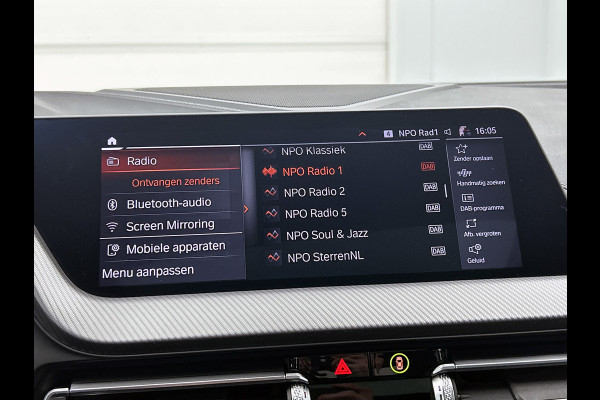 BMW 2 Serie Gran Coupé 220i M-sport Business Edition Plus(NL-auto, Dealer OndH, Panorama, Schaalstoelen, Stoelv, Camera, PDC V+A)