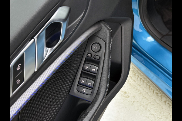 BMW 2 Serie Gran Coupé 220i M-sport Business Edition Plus(NL-auto, Dealer OndH, Panorama, Schaalstoelen, Stoelv, Camera, PDC V+A)