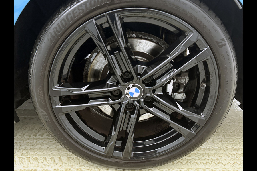 BMW 2 Serie Gran Coupé 220i M-sport Business Edition Plus(NL-auto, Dealer OndH, Panorama, Schaalstoelen, Stoelv, Camera, PDC V+A)