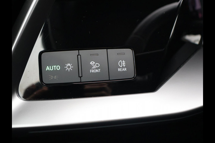 Audi A3 Limousine 35 TFSI 150 PK S-LINE EDITION + VIRTUAL COCKPIT | TREKHAAK | ADAPTIEVE CRUISE | SPORTSTOELEN