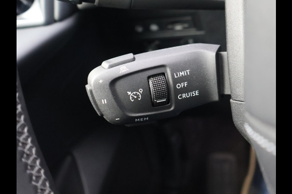 DS DS 3 Crossback E-TENSE SO CHIC 50 KWH *97% SOH!* + CAMERA | ADAPTIVE CRUISE | HEAD-UP | CARPLAY