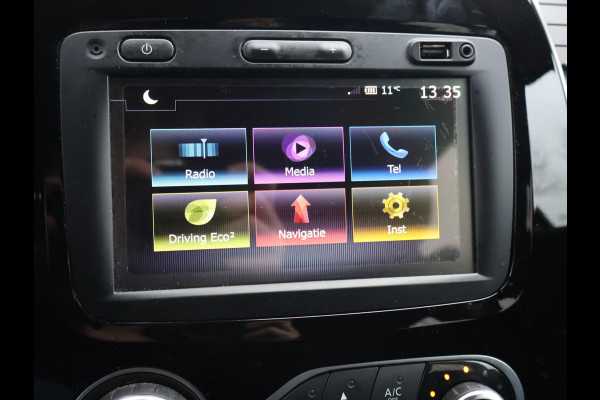Renault Captur 0.9 TCe LIMITED + STOELVERW. | DAB | NAVIGATIE | CRUISE | 17 INCH | ZWART DAK | PRIVACY GLASS