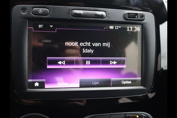 Renault Captur 0.9 TCe LIMITED + STOELVERW. | DAB | NAVIGATIE | CRUISE | 17 INCH | ZWART DAK | PRIVACY GLASS