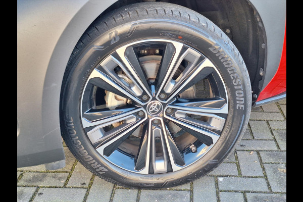 Toyota Bz4x 71,4 kWh Premium | Trekhaak, 20 inch, 360 camera, Half Leer, Bi-Tone, Dodehoekherkenning, Panoramadak, Parkeersensoren