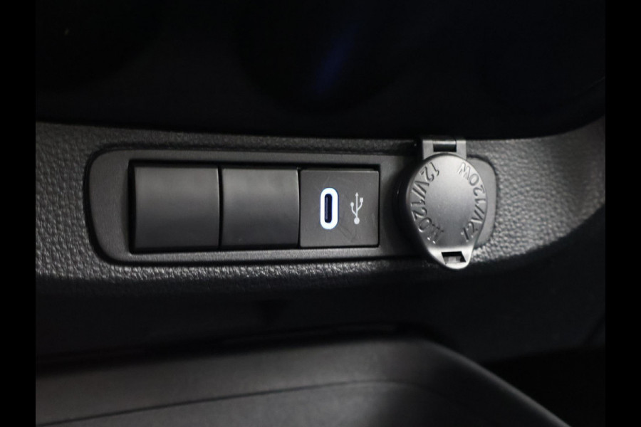 Toyota Aygo X VVT-i MT PLAY BLACK & WHITE 1e EIG GARANTIE 6-2034 CARPLAY NAVI.ADAPTIVE CRUISE.CAMERA