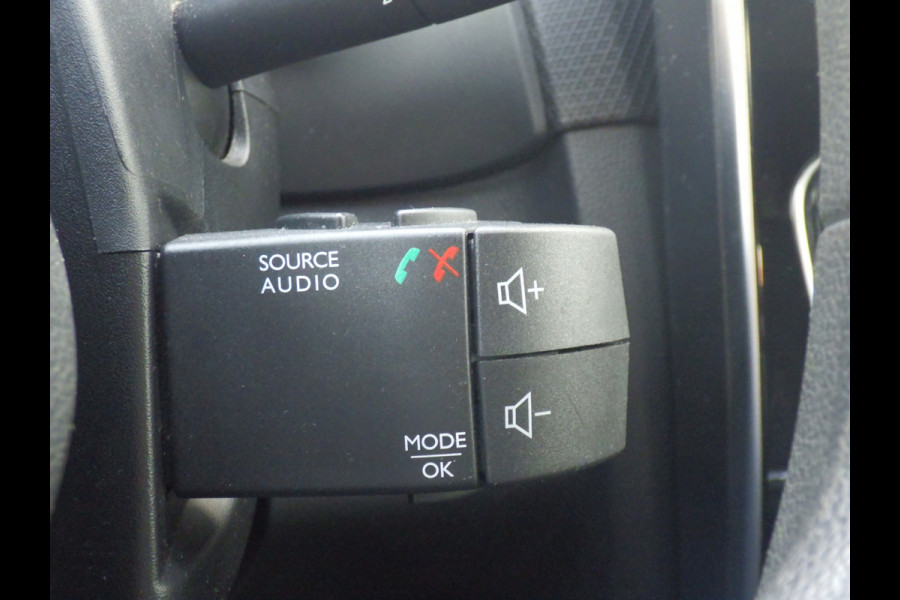 Renault Clio Estate 0.9 TCe Zen, Cruise, Trekhaak, Navi, NL/NAP!