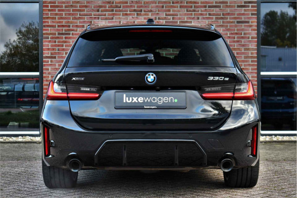 BMW 3 Serie Touring 330e xDrive M-Sport Pro Pano M-zetels ACC HUD 360 19inch