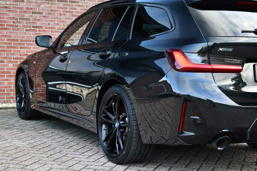 BMW 3 Serie Touring 330e xDrive M-Sport Pro Pano M-zetels ACC HUD 360 19inch