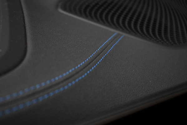 BMW 3 Serie Touring 330e xDrive M-Sport Pro Pano M-zetels ACC HUD 360 19inch