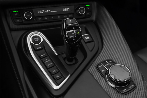 BMW i8 Roadster 1.5 High Ex CarPlay H/K HUD Camera 20"