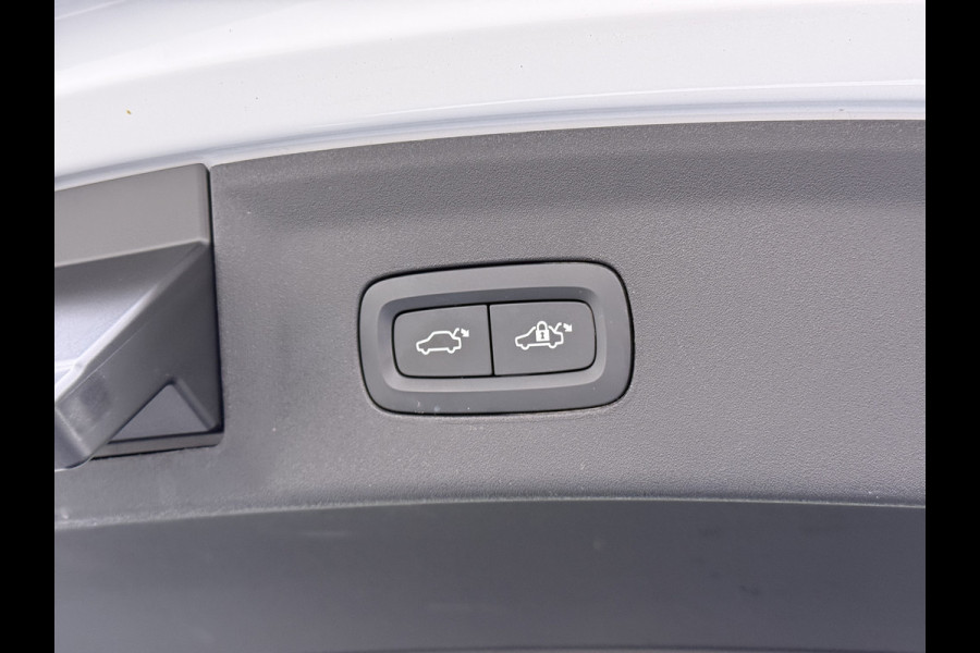 Polestar 2 Long Range Dual Motor 78kWh SOH 92% Trekhaak Panoramadak Adap.Cruise 360°Camera Navi Ecc Apple Carplay Android Auto Pdc Launch E Stoel+Stuurverwarming Lmv 19" Achterbankverwarming Keyless DAB Rijstrooksensor Origineel Nederlandse Auto