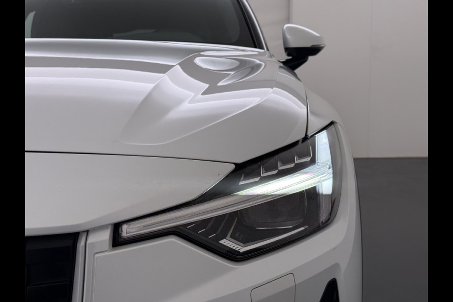 Polestar 2 Long Range Dual Motor 78kWh SOH 92% Trekhaak Panoramadak Adap.Cruise 360°Camera Navi Ecc Apple Carplay Android Auto Pdc Launch E Stoel+Stuurverwarming Lmv 19" Achterbankverwarming Keyless DAB Rijstrooksensor Origineel Nederlandse Auto