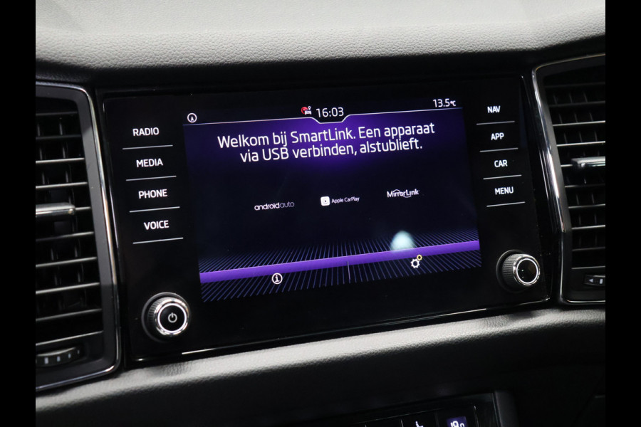 Škoda Kodiaq 1.5 TSI Limited Business Edition 7p. [TREKHAAK, ADAPTIVE CRUISE CONTROL, APPLE CARPLAY, ANDROID AUTO, ACHTERUITRIJCAMERA, PDC V+A, STOELVERWARMING, ELEKTRISCHE ACHTERKLEP, NIEUWSTAAT]